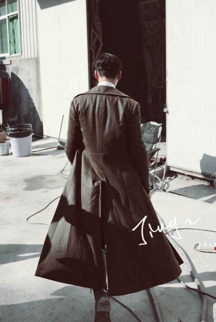 陈伟霆穿起军装来分分钟让你沦陷！