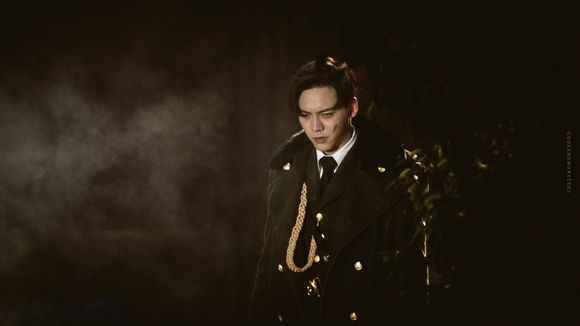 陈伟霆穿起军装来分分钟让你沦陷！