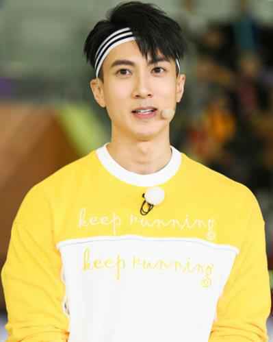 跑男吴尊东北话幽默 “父子”燃情传递正能量