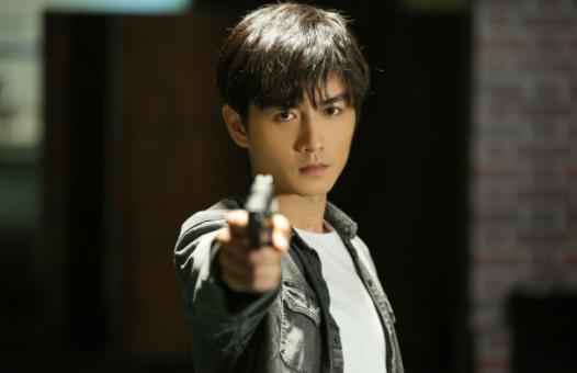 陈晓本色出演新剧热播吸粉不断 戏里戏外展现有趣的灵魂