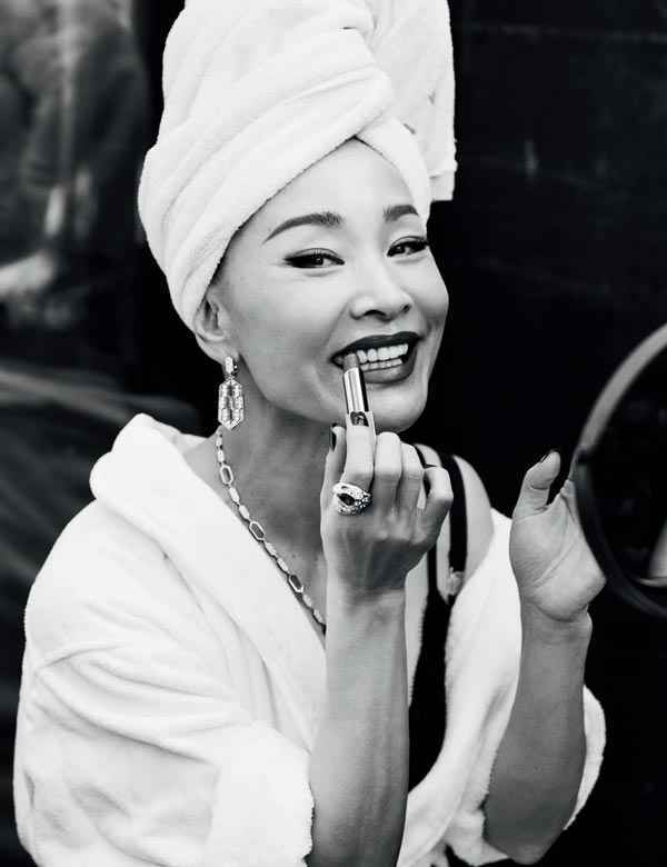 陈冲 | 洪水中的水草