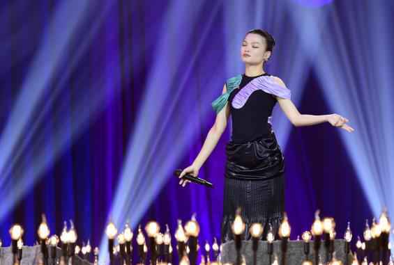 苏运莹温情献唱央视《唱过夏天》 动人嗓音唱响生命之声