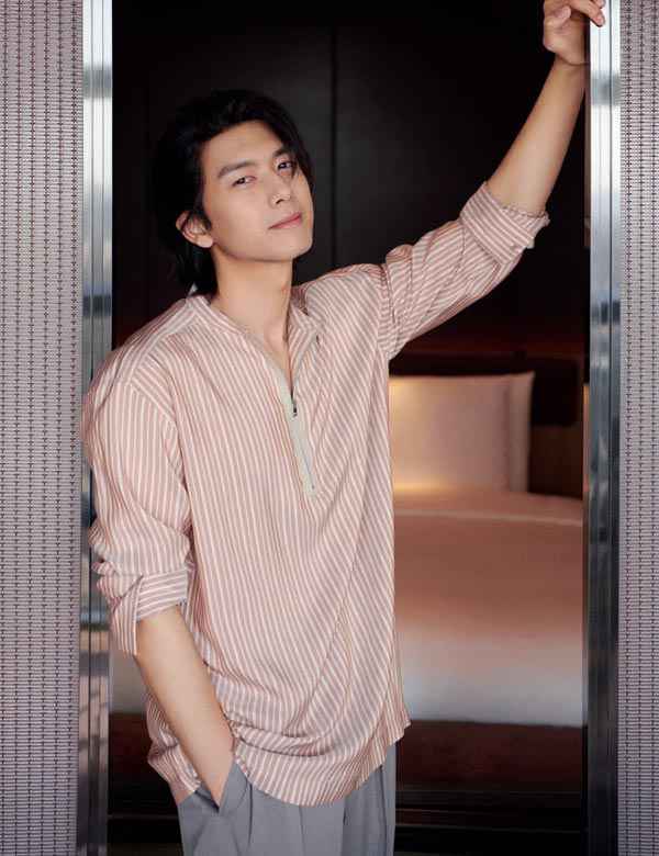 李现 | 海上冰山