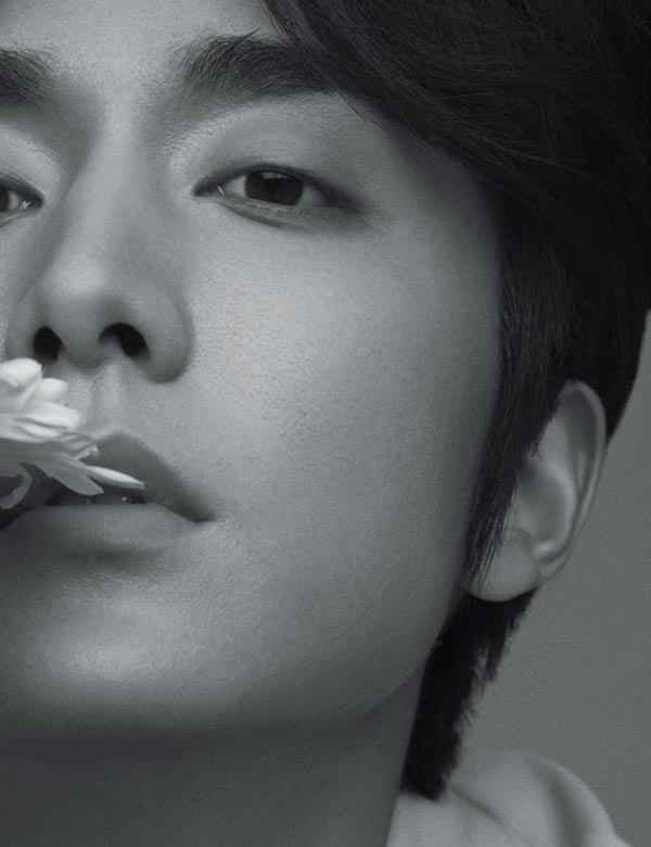 张新成 | 人间清醒 自律生长