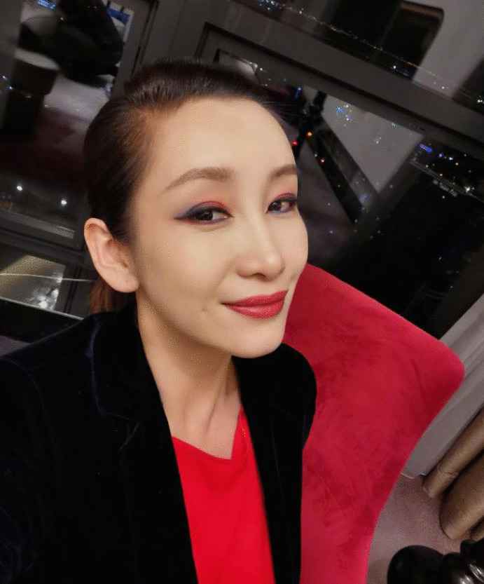 《妻子5》官宣,就被王新军秦海璐甜到了,幸福背后充满了不容易