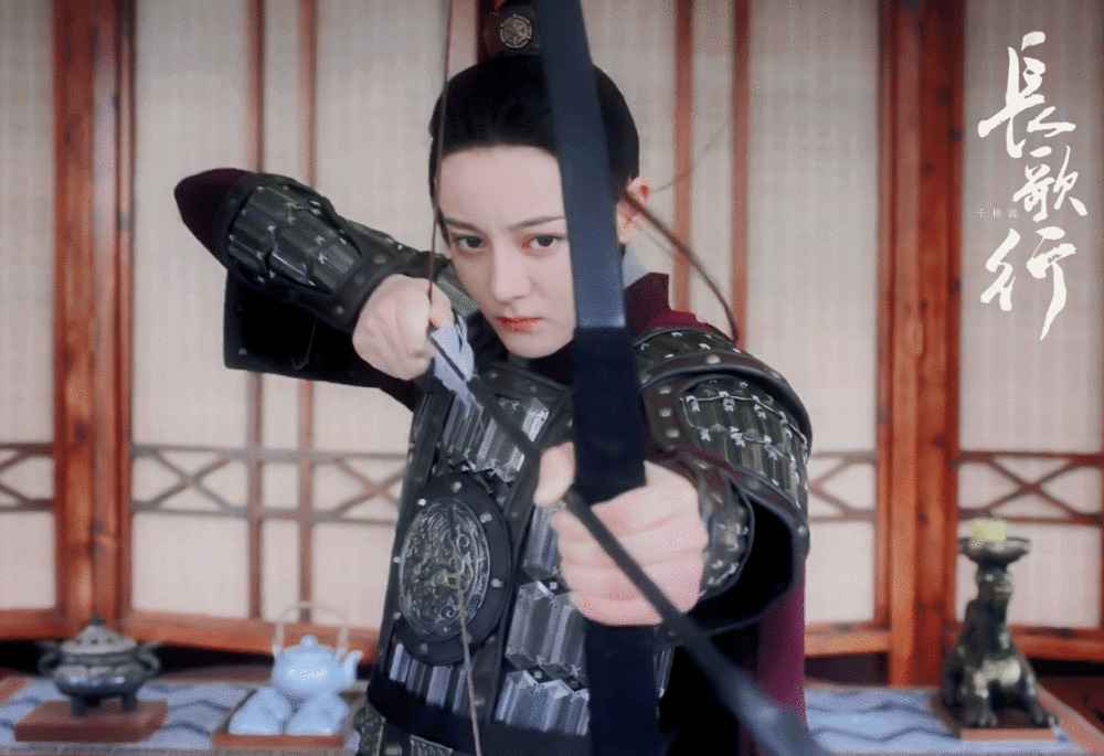 《长歌行》空降开播吴磊热巴CP感足，看清海报站位：收视稳了！