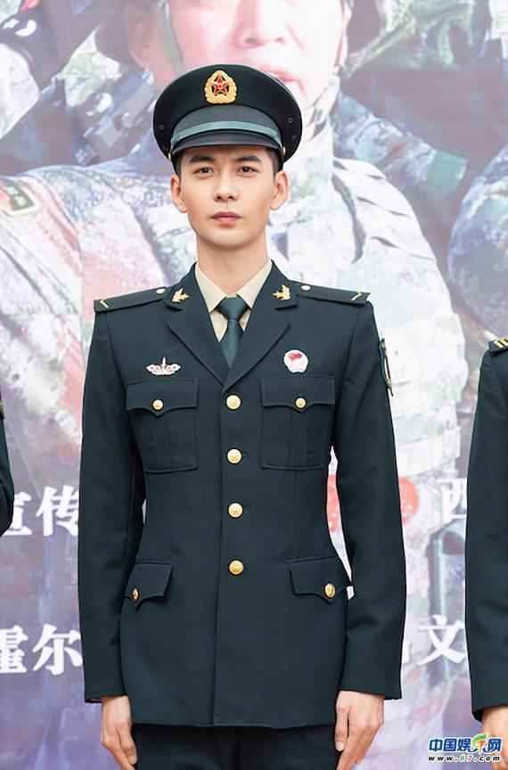 陈星旭《号手就位》上星首播 演绎火箭军飒爽英姿