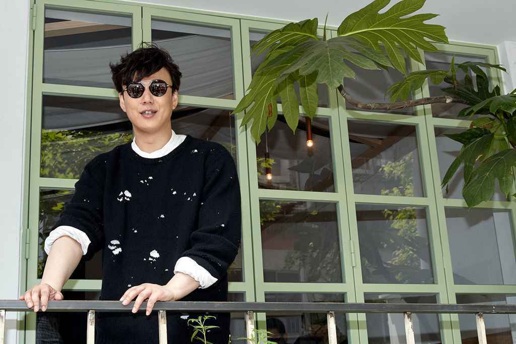 萧煌奇推新专《神秘世界》感恩所有