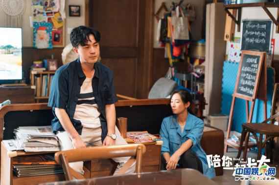 《陪你一起长大》探讨夫妻情感关系 刘涛李光洁事业家庭难平衡