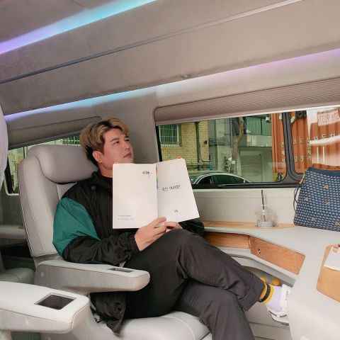 SUJU陆续变换发色！「正规九辑」正在来的路上…银赫SNS预告《SS8》准备中