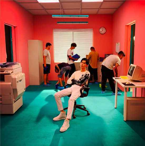 歌手于朦胧《你早就知道》MV上线,《情歌》EP带来怎样惊喜?