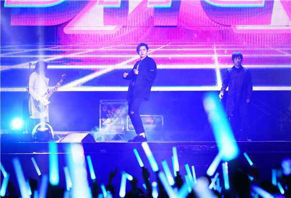 五月天“人生无限公司”转眼第8夜