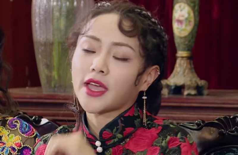 《青你2》学员旗袍首秀，许佳琪霸气，看到谢可寅，雪姨？