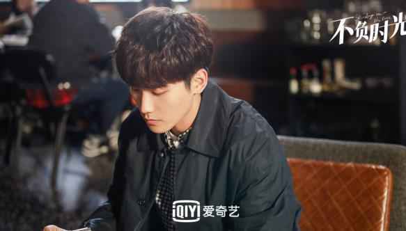 爱奇艺《不负时光》甜蜜收官 安悦溪邢昭林阐释“平凡而伟大”理念