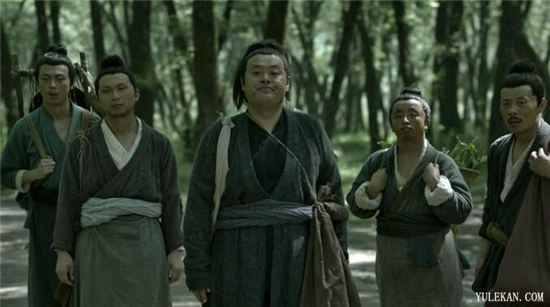 郭保坤雇佣的老兵为什么平时吊儿郎当杀齐人的时候却很勇猛？