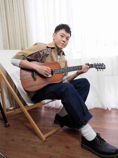 曾昱嘉《想要腻在一起》MV上线 自留做婚礼歌曲