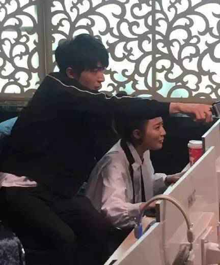 周杰伦林俊杰同台互斥对方不是男人