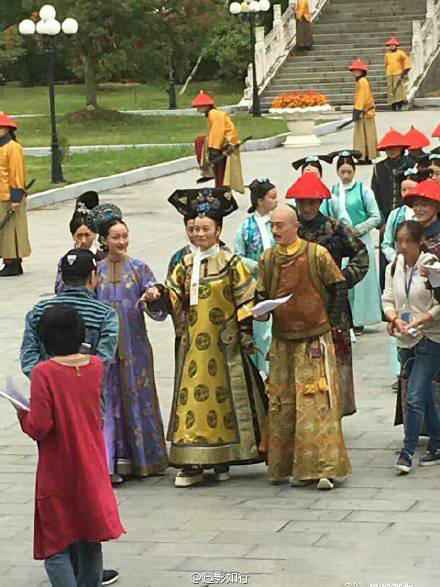 《如懿传》曝路透 霍建华周迅心情不错