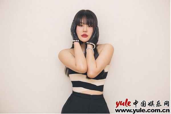 02 袁娅维全新单曲《如果你听见 (IM NOT GOOD)》发布,听见最真实的共鸣