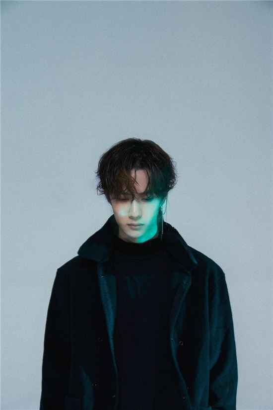 王一博《无感》动感光影记录少年态度型格