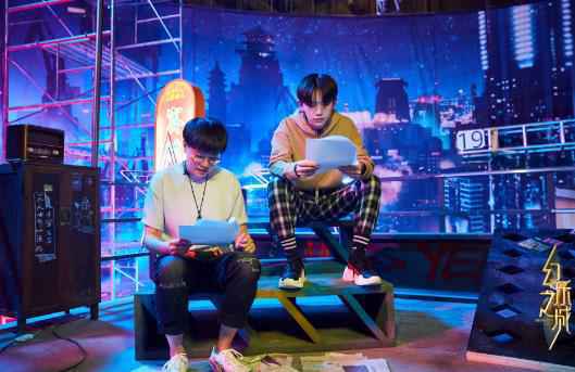 《幻乐之城》发布易烊千玺宣传片 “奇幻少年”探索未知世界