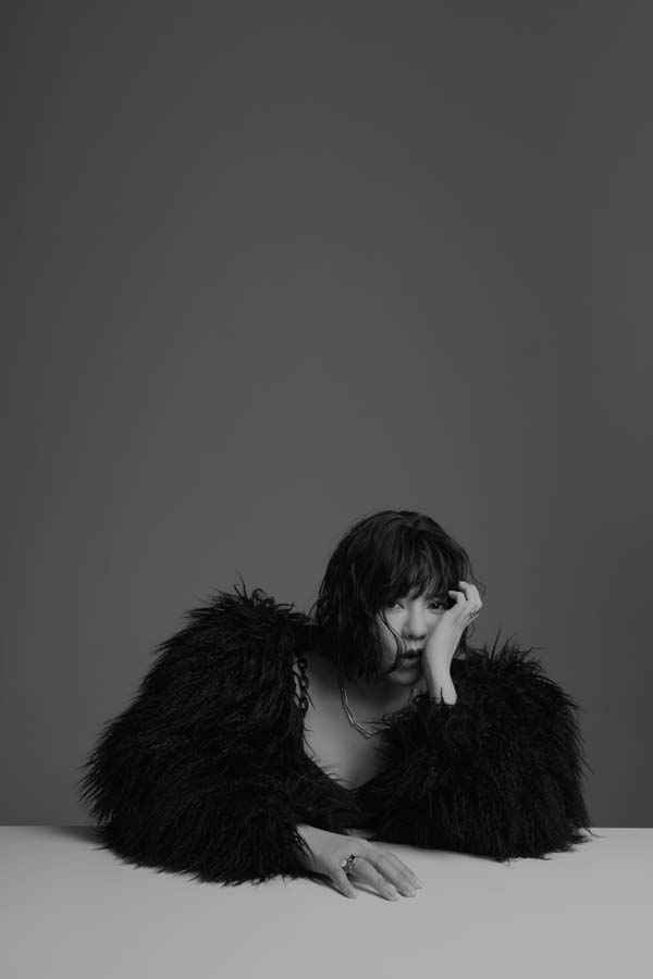 丁当“90s华语金曲翻玩计划”全新启动 摇滚经典《烦》解闷新生活运动