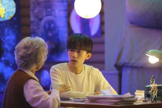 《幻乐之城》今晚开播 雷佳诠释民族音乐魅力 易烊千玺新歌首唱受关注