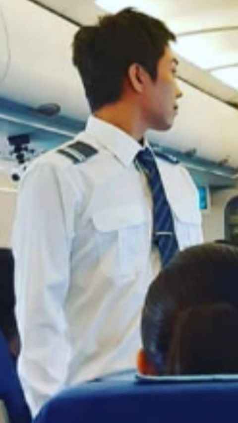 殷志源变身为「空少」加盟综艺《搭飞机去2》