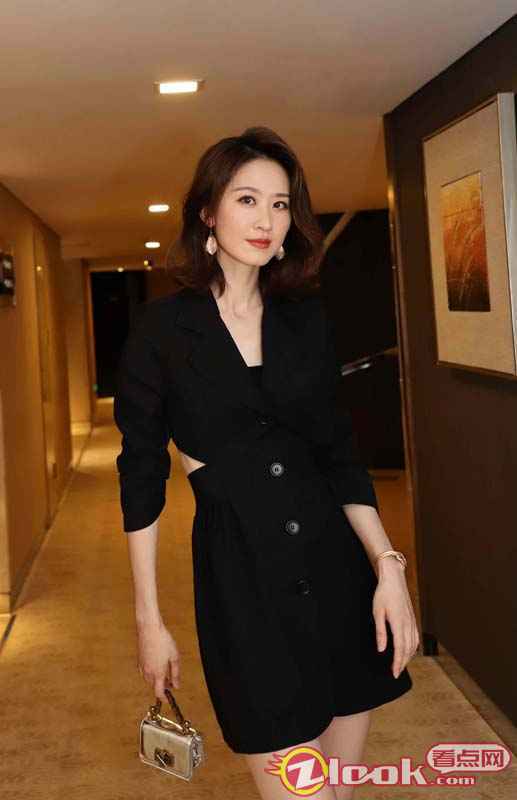 演员张雯 电影《戏如人生》启动发布会 张雯演绎“真人版”siri