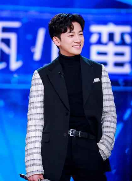 苏有朋《创造营2019》秀F班手势 花式好评获封最强应援