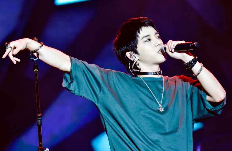 《歌手》决赛帮唱嘉宾公布,华晨宇邀请了沈腾黄渤,周深却邀请了他