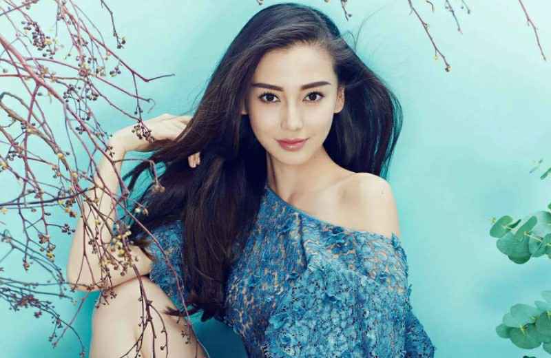 Angelababy展示厨艺，吴亦凡把饭全部吃光，赵今麦吃的超认真