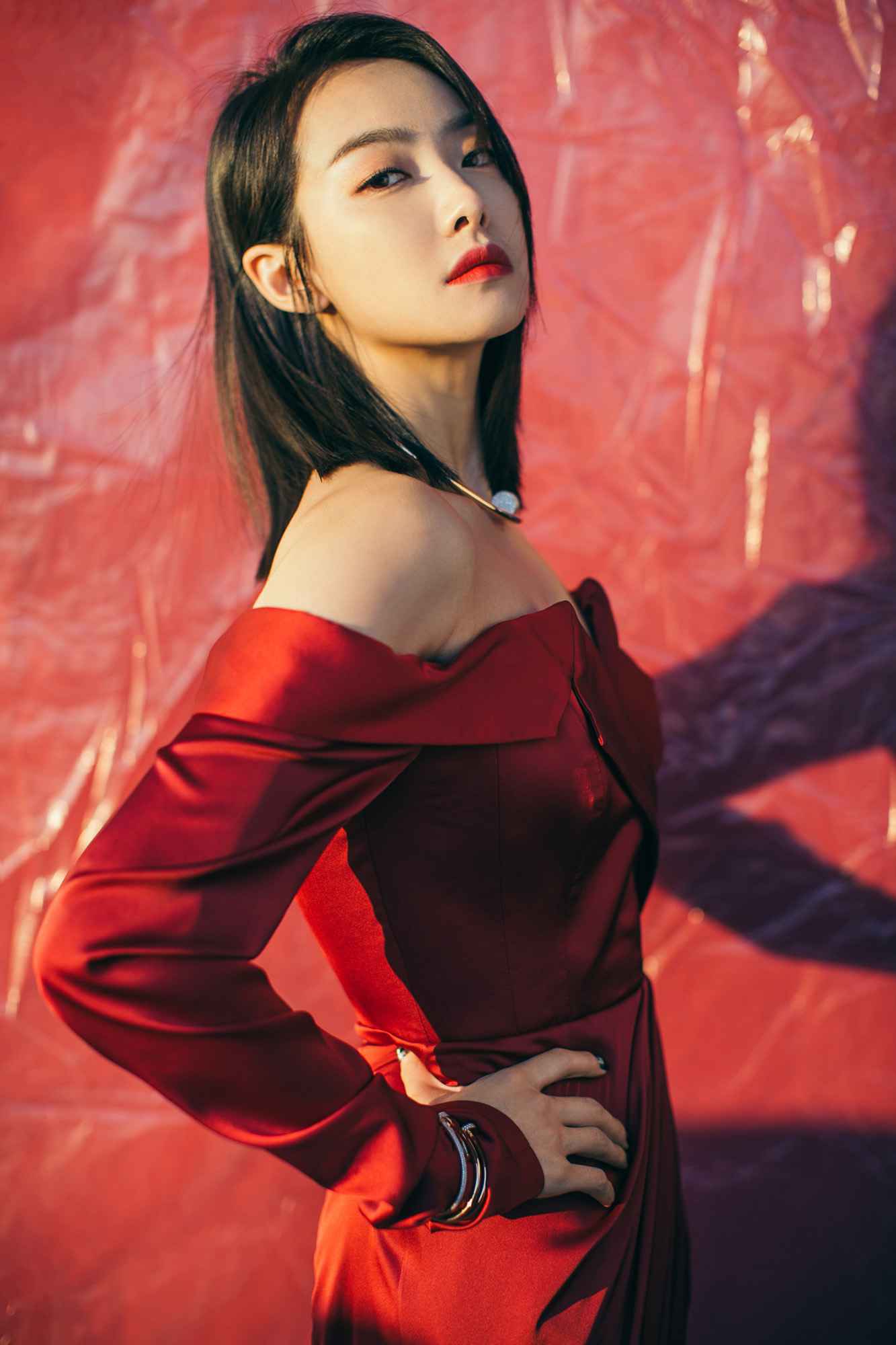 《宋茜红裙惊艳亮相活动 荣获年度最受期待演员》