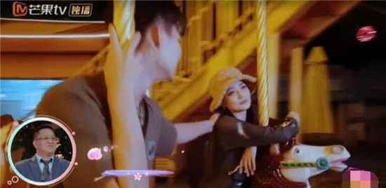 演员徐璐故地重游引泪崩，谁注意到张铭恩的动作？