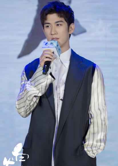 《白发》在京举办开播发布会 张雪迎“遭遇”李治廷直男撒娇