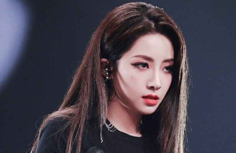 《青春有你2》都怎么选人的？节目组反其道而行，曾可妮一针见血