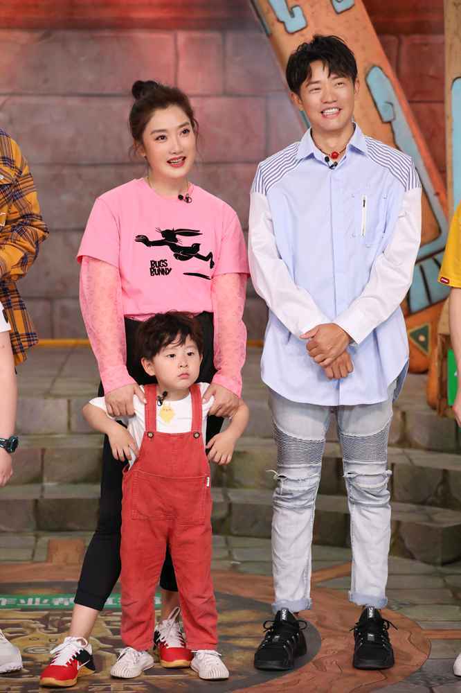 《疯狂的麦咭7》凤凰传奇在线称重杜海涛 收官终极之战写不败传奇