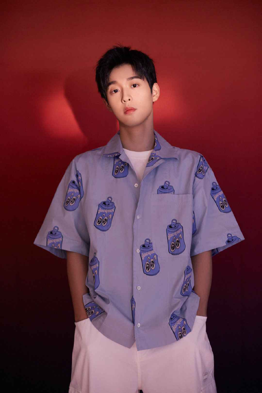 吴宇恒现身《山河令》演唱会 直拍比心双应援