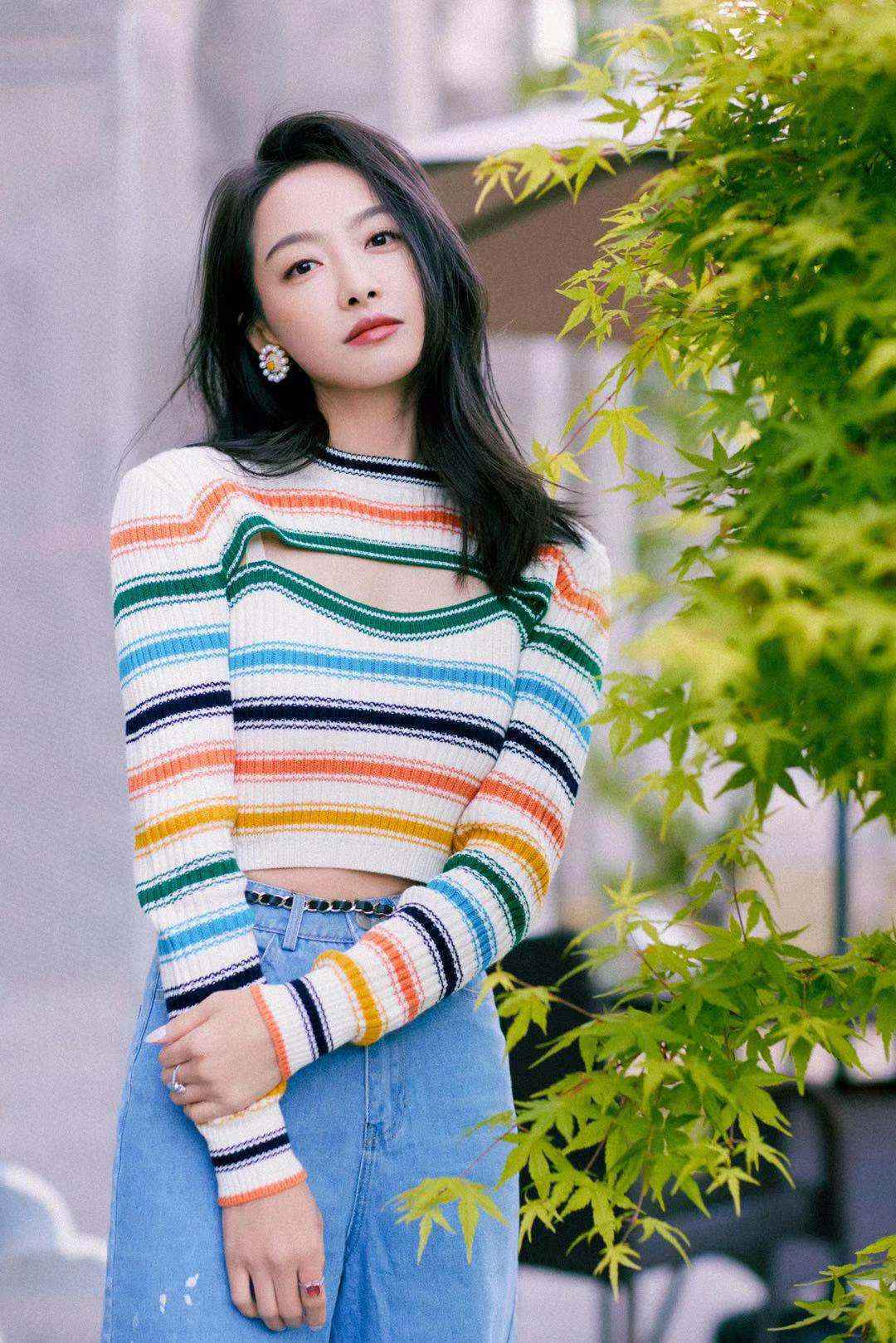 宋茜闺蜜局组团打游戏 王者荣耀五五开黑节峡谷冲浪