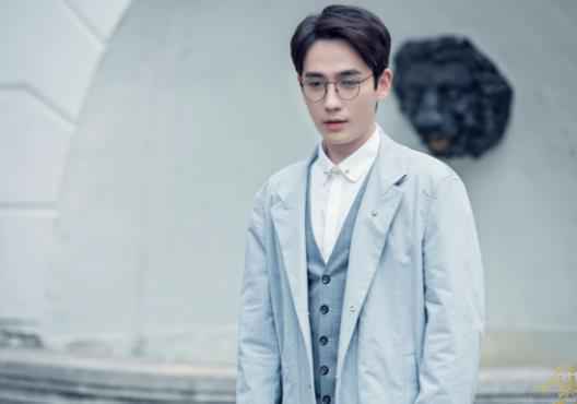 朱一龙《镇魂》造型大起底“完美男票” 百变穿搭课开讲