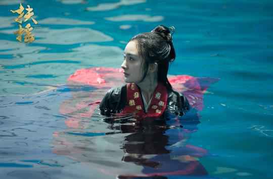 励志诠释越是打压越要变强《扶摇》开播二日播放量勇破6亿