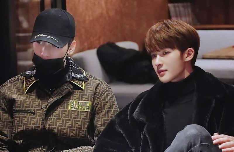 朱正廷王子异合作新歌《EMPTYSPACE》，大厂女孩：本人真实哭泣了