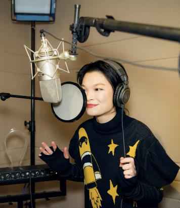 苏运莹为《快把我哥带走》创作温情主题曲