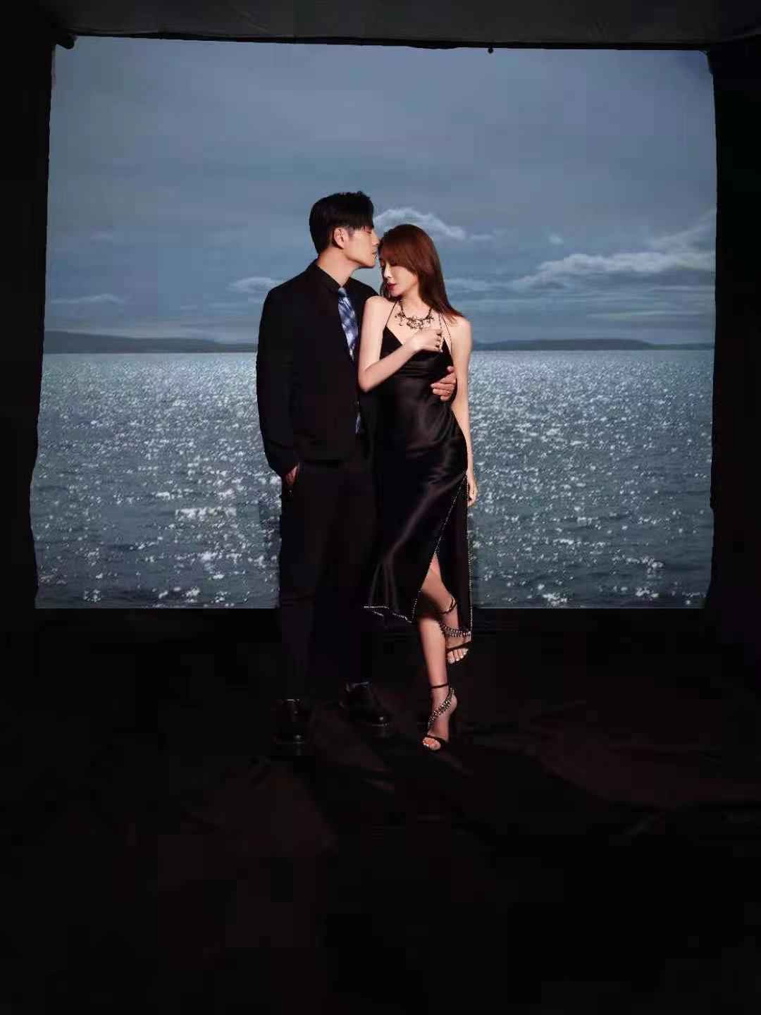 双向奔赴势均力敌的爱情最是动人！严屹宽杜若溪合体大片来袭