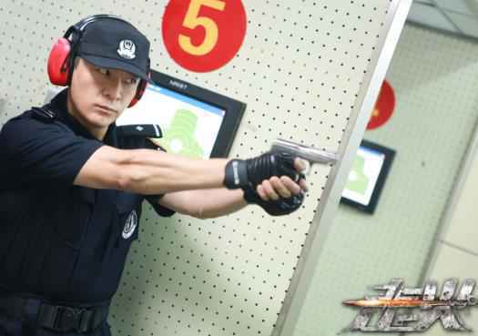 电视剧《走火》曝于毅王阳海报 正邪不两立胜负见分晓