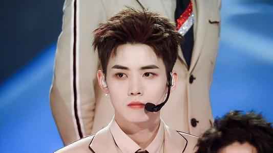 《青你3》团灭:时代抛弃荒唐选秀的时候,连一声再见都不会说