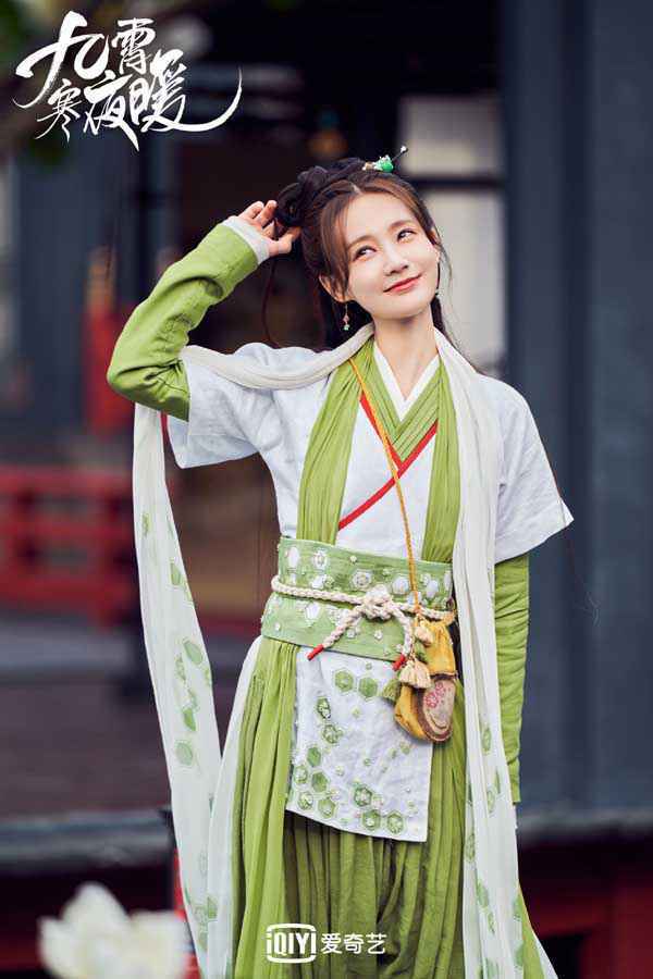 《九霄寒夜暖》官宣 李一桐毕雯珺演绎双族温差蜜恋