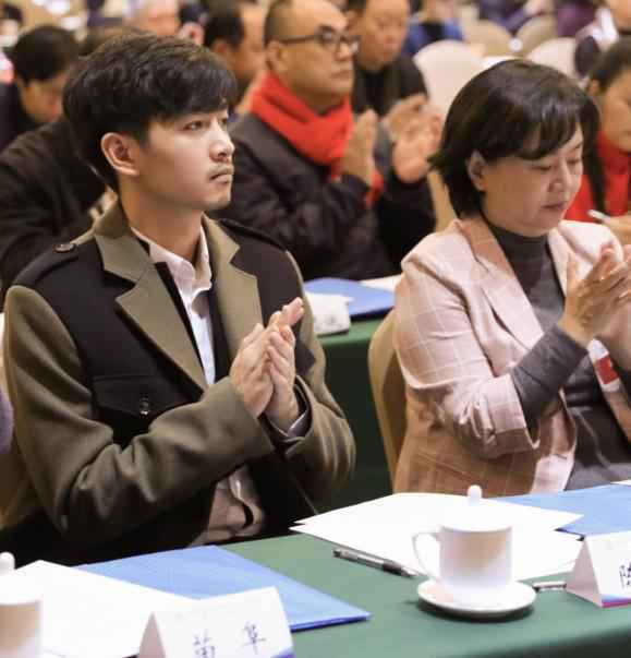 陈晓出席文联活动 戏里戏外传递正能量