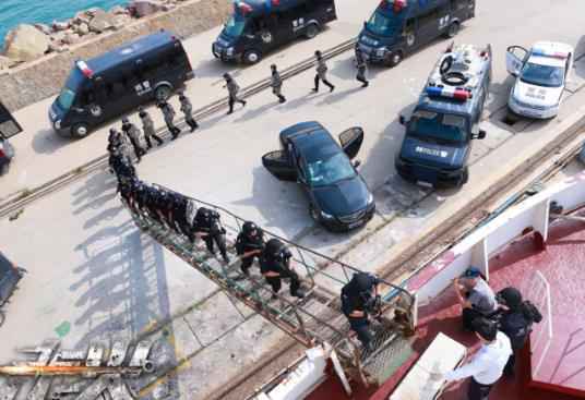 “小正大”缔造主流精品 爆款正剧《走火》今晚收官