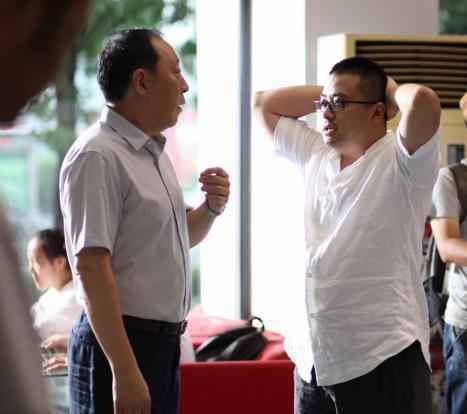 《超级翁婿》呈现生活质感 导演耿明吉扎实创作受力捧